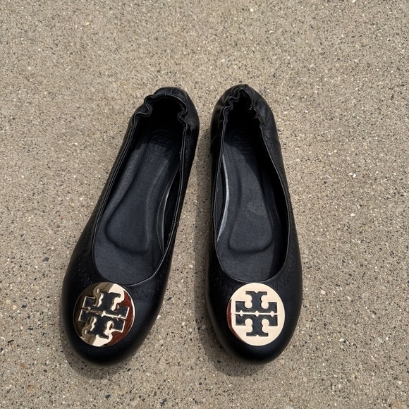 Tory Burch Black Leather Logo Flats - Picture 1 of 7